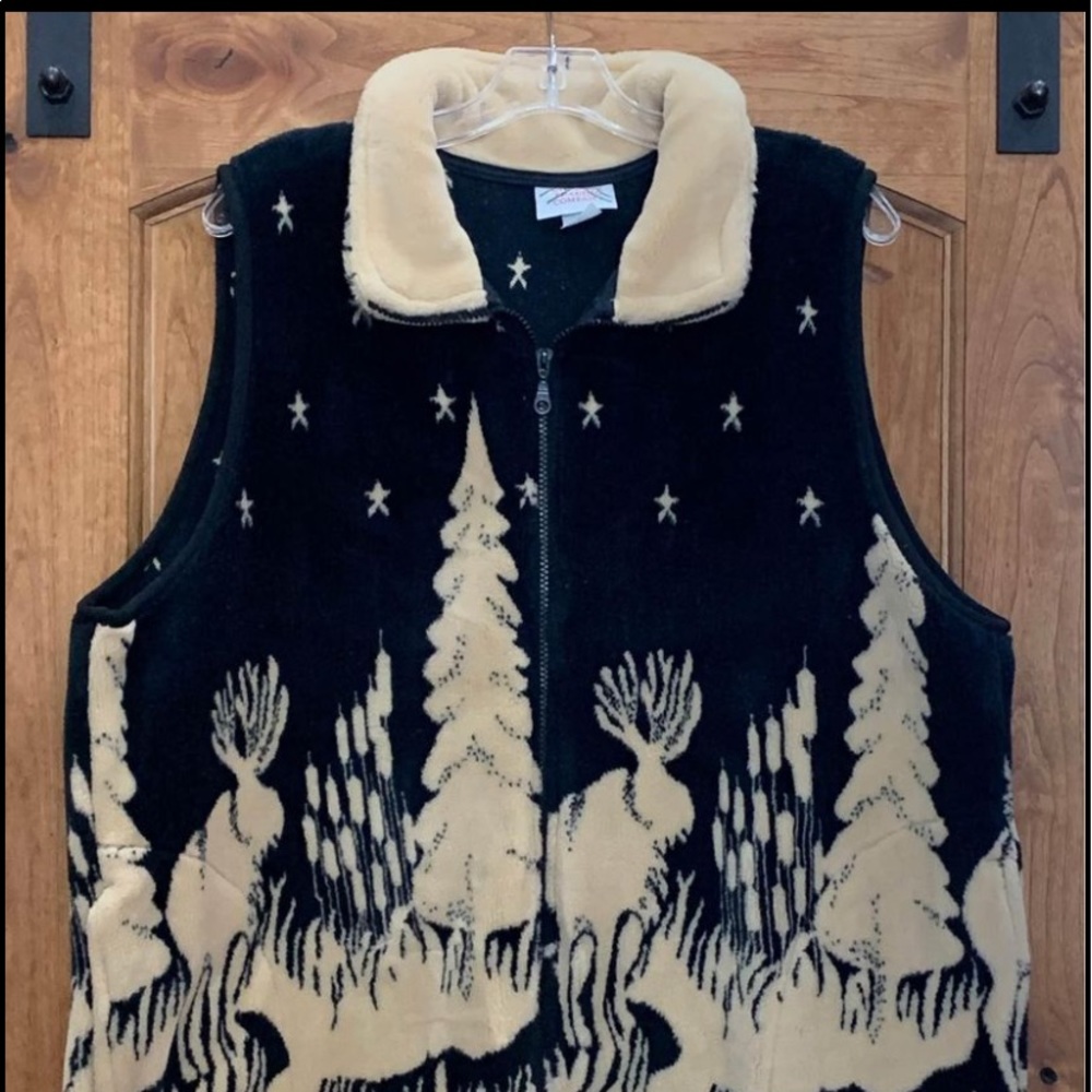 Outdoor trading fleece vest